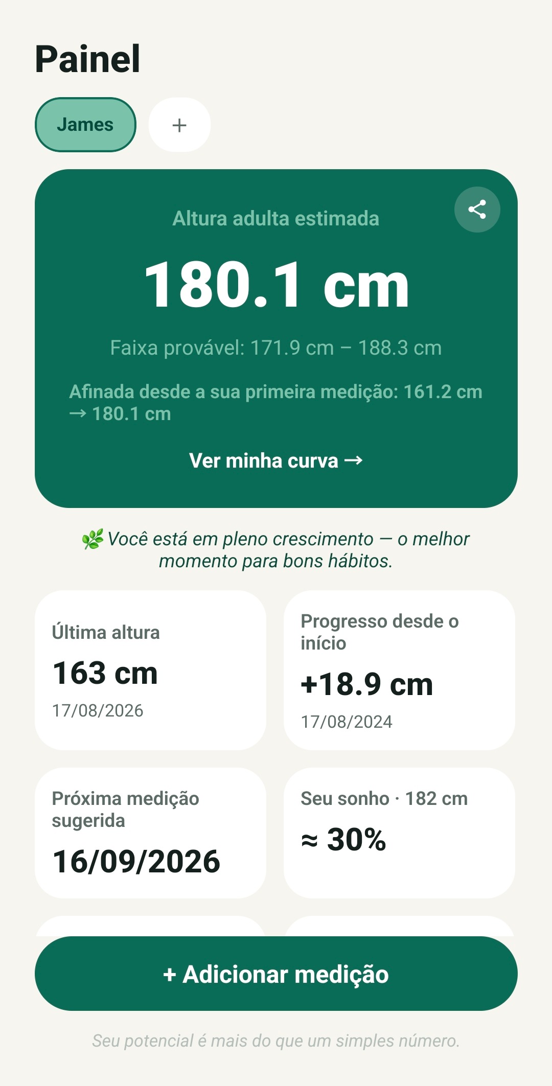 Painel TallUp mostrando a altura adulta estimada e o progresso do crescimento